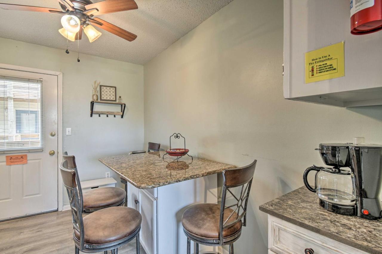 Gulf Shores Condo With Pool And Grill Walk To Beach! Bagian luar foto